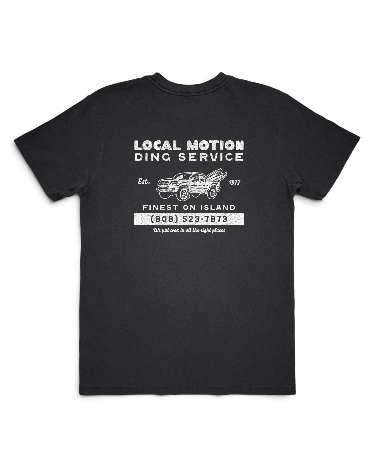 Black t-shirt with a logo on the chest against a white background [graphite black]