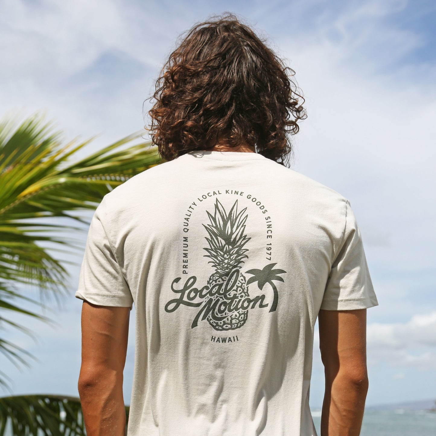 RETRO PINEAPPLE TEE