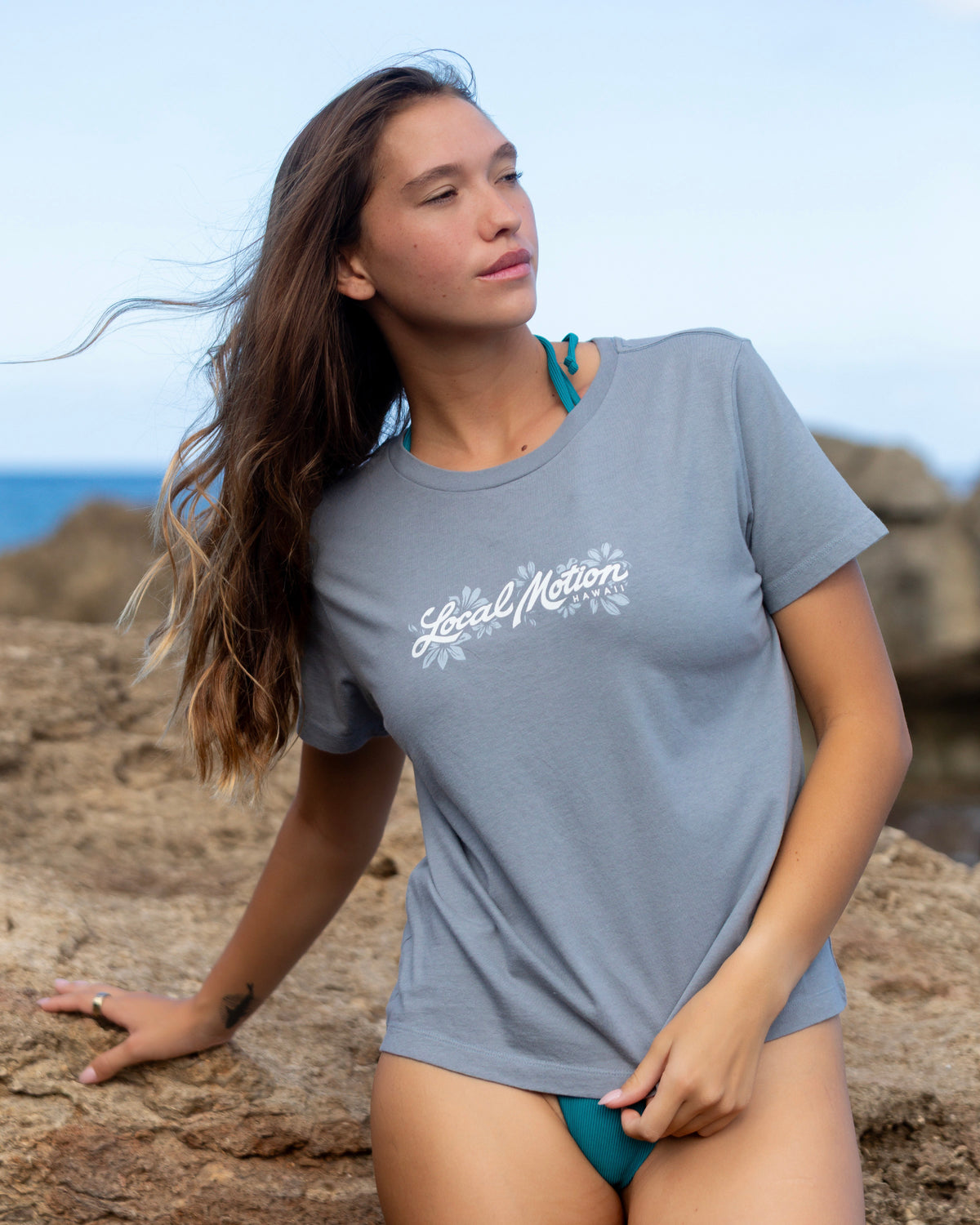 TONAL FLORAL TEE