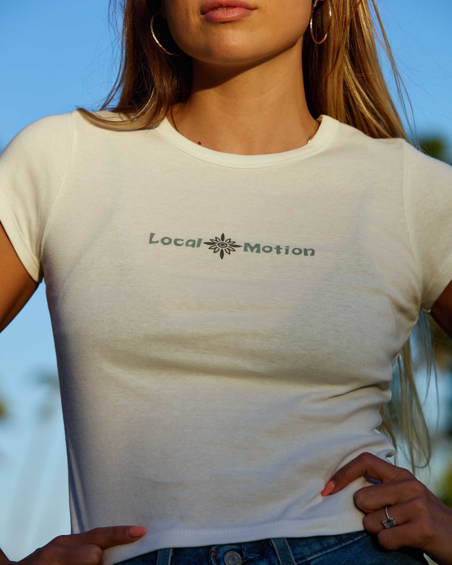 VINTAGE FLOWER BABY TEE